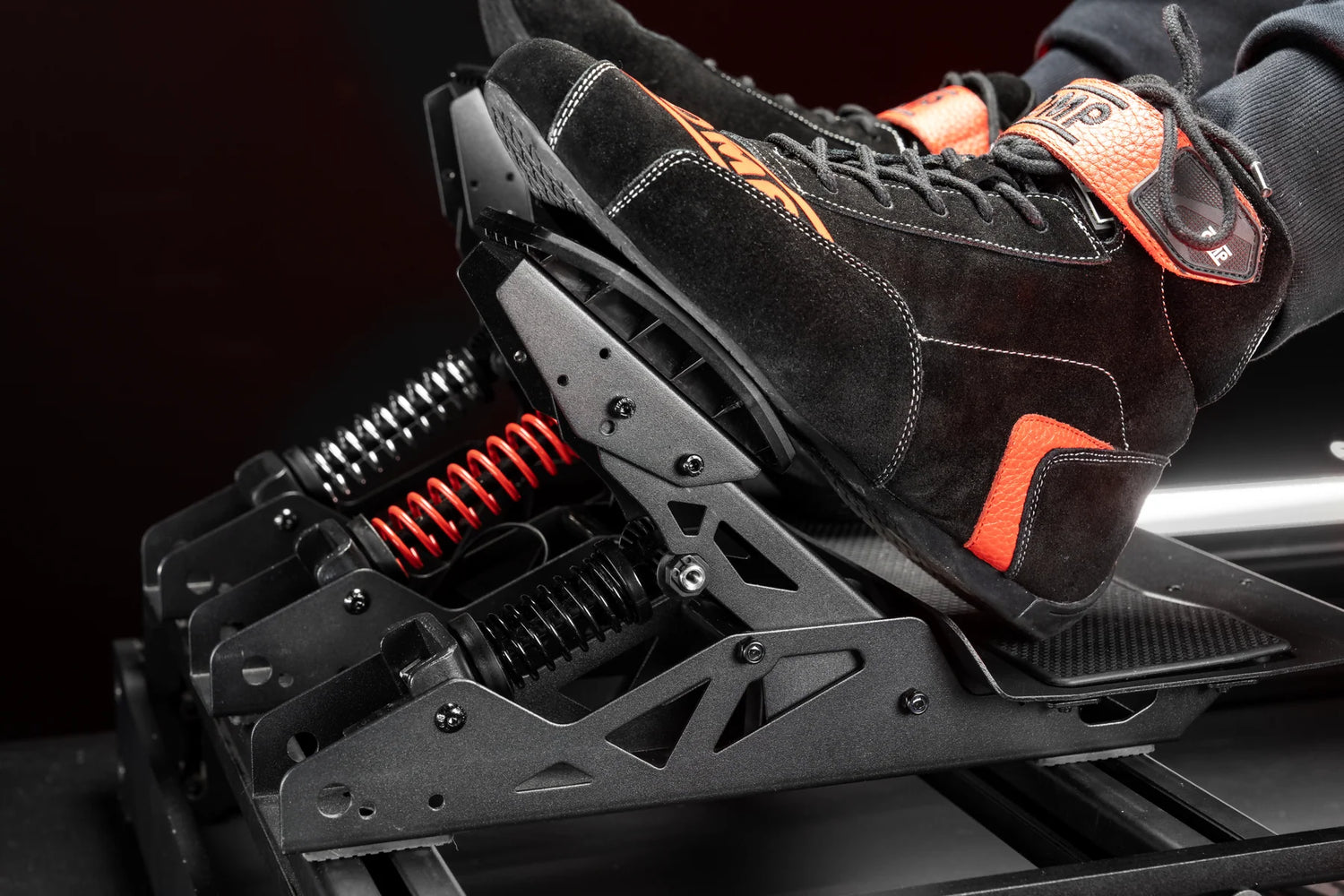 Set pedale Simagic P700 (Accelerație și frână)